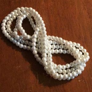 Small Pearl Long Necklace